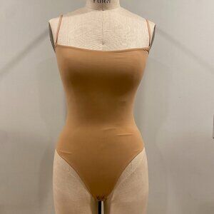 SKIMS Cami Bodysuit in Ochre -Small